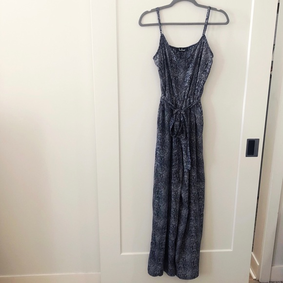 Lulus Liza Navy Blue Snake Print Sleeveless Jumpsuit Size Large - Picture 4 of 10